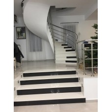 Scara din marmura si granit